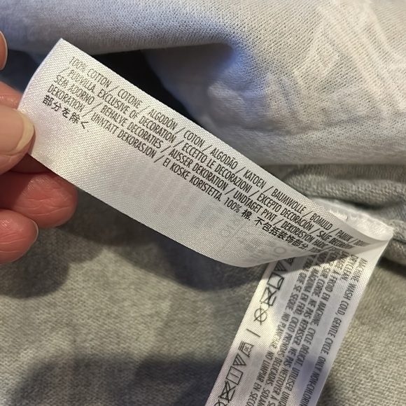 Disney Aristocats Marie Gray Embroidered Long Sleeve Sweater Dress Size 2 - Picture 10 of 10